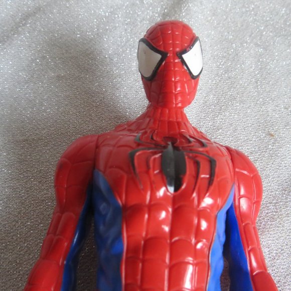 The Amazing Spiderman 11 inch Action Figure Marvel Comics Hasbro 2013 - Picture 2 of 3